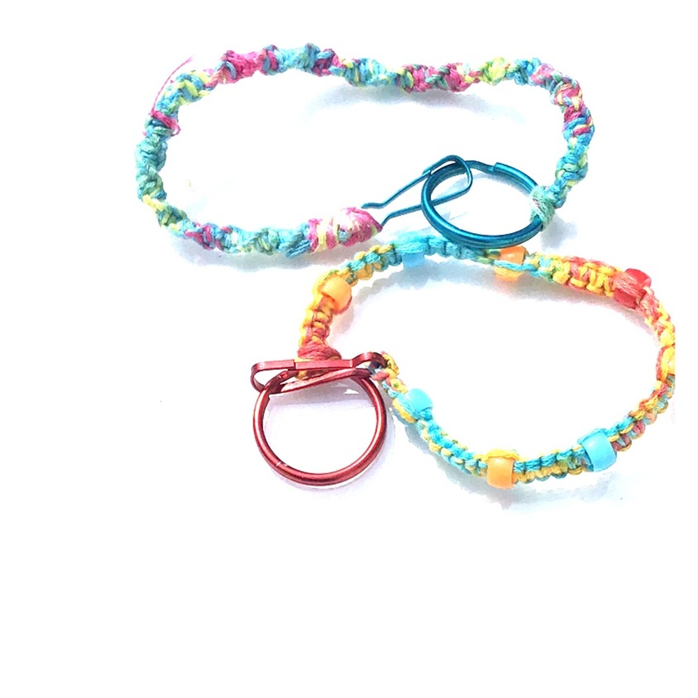 Set of 2 kids friendship bracelets!